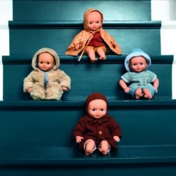 Tenue Hiver Pour Poupon 32 Cm Pomea Djeco -Le Monde Heureux De Djeco Tenue hiver pour poupon 32 cm Pomea Djeco 2