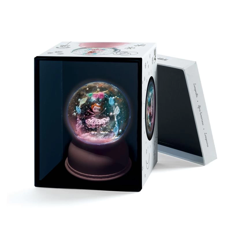 Djeco Veilleuse Boule De Neige Ballerine 4 Djeco Veilleuse Boule De Neige Ballerine – Image 2